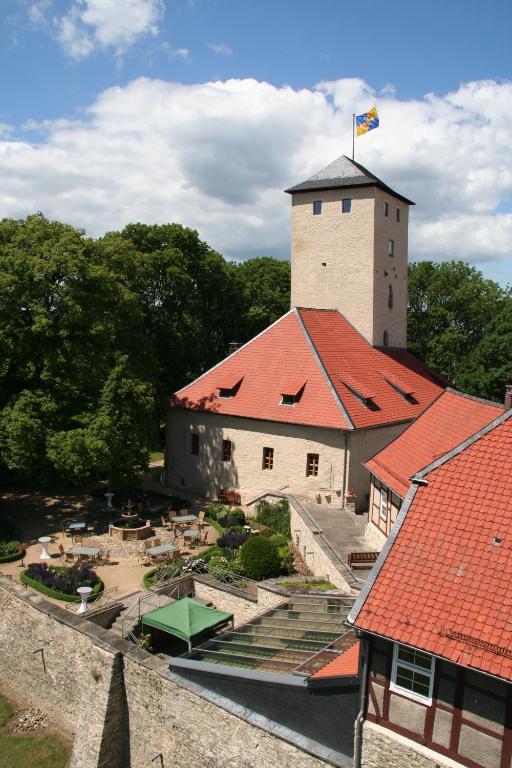 Отель Burg Warberg Экстерьер фото